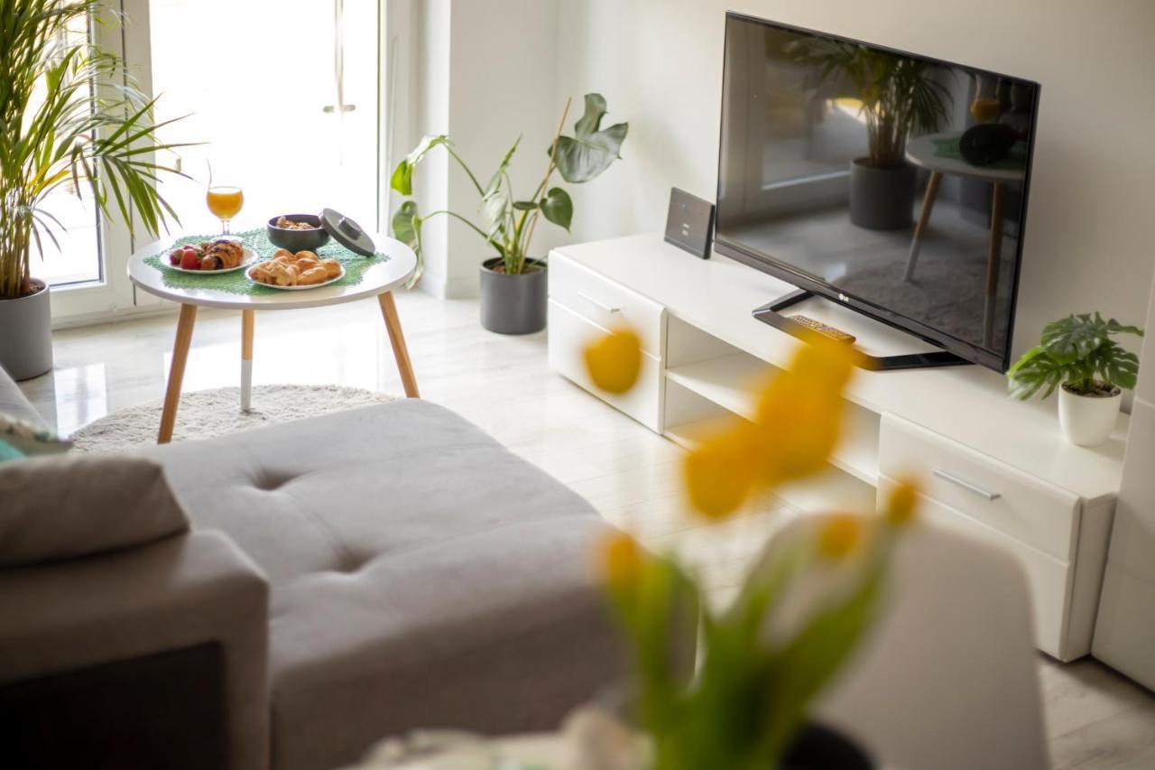 Апартаменти Apartament Laurowa Тичин Екстер'єр фото